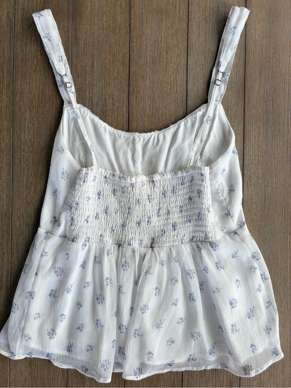🌸Abercrombie & Fitch White Camisole with Light Blue Floral Print🌸 - Picture 2 of 3